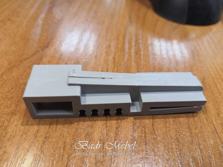 Прищепка для корзины