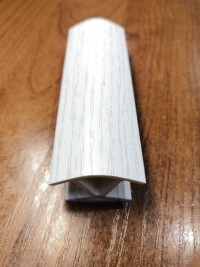 Углок 135* Н=100 ясень структурный