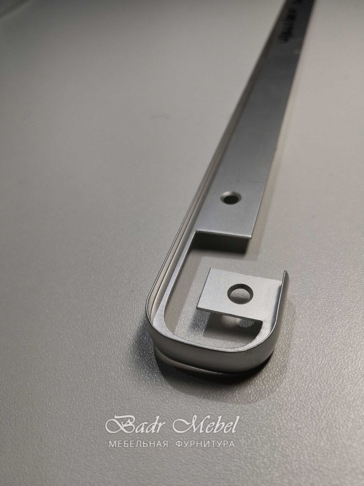 Планка 1517/1 е щелевая ГЛЯНЦЕВАЯ